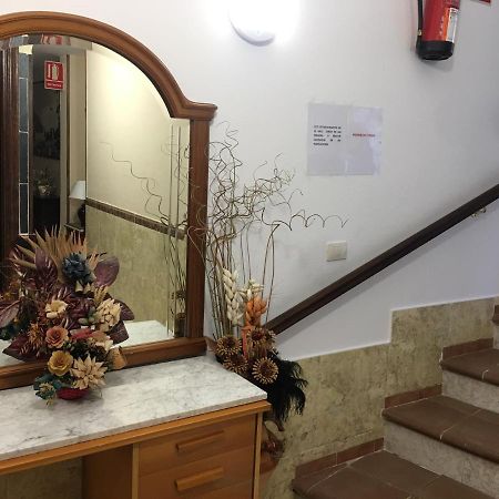 Hostal O Labrador Ξενοδοχείο O Hospital Εξωτερικό φωτογραφία