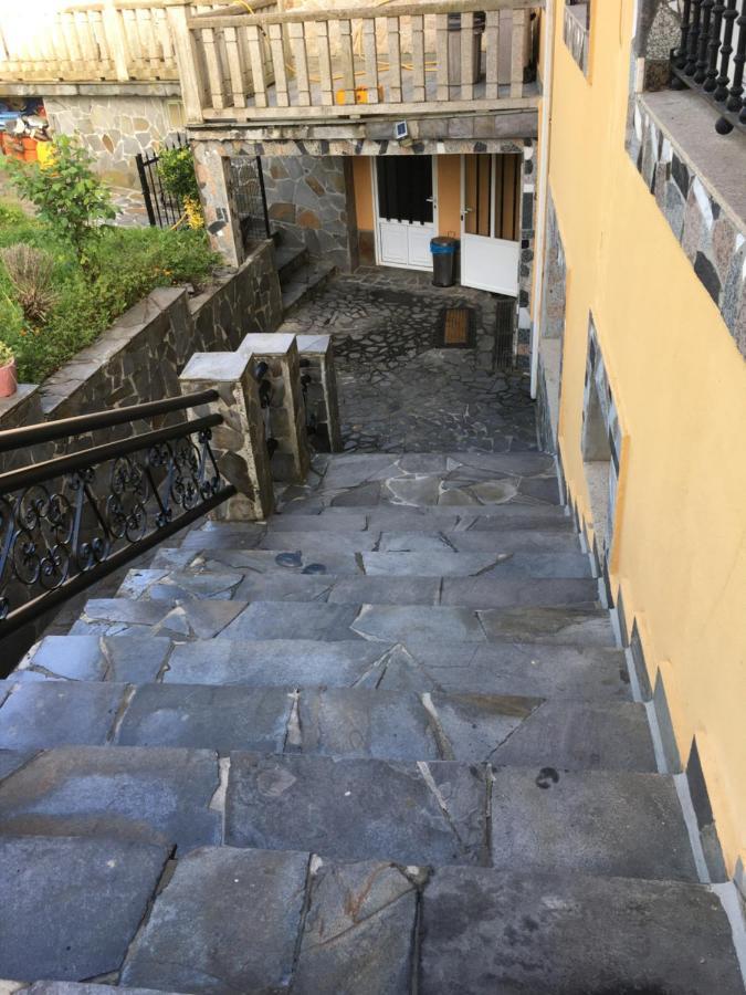 Hostal O Labrador Ξενοδοχείο O Hospital Εξωτερικό φωτογραφία