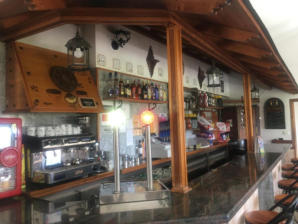 Hostal O Labrador Ξενοδοχείο O Hospital Εξωτερικό φωτογραφία