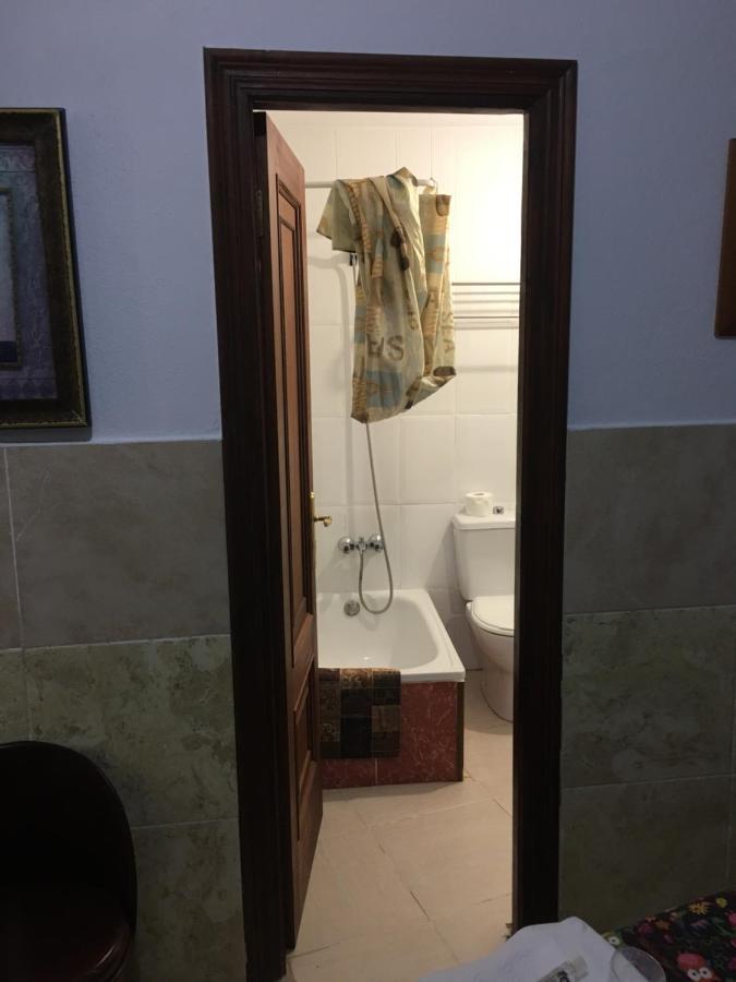 Hostal O Labrador Ξενοδοχείο O Hospital Εξωτερικό φωτογραφία