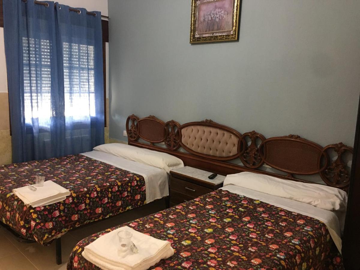 Hostal O Labrador Ξενοδοχείο O Hospital Εξωτερικό φωτογραφία