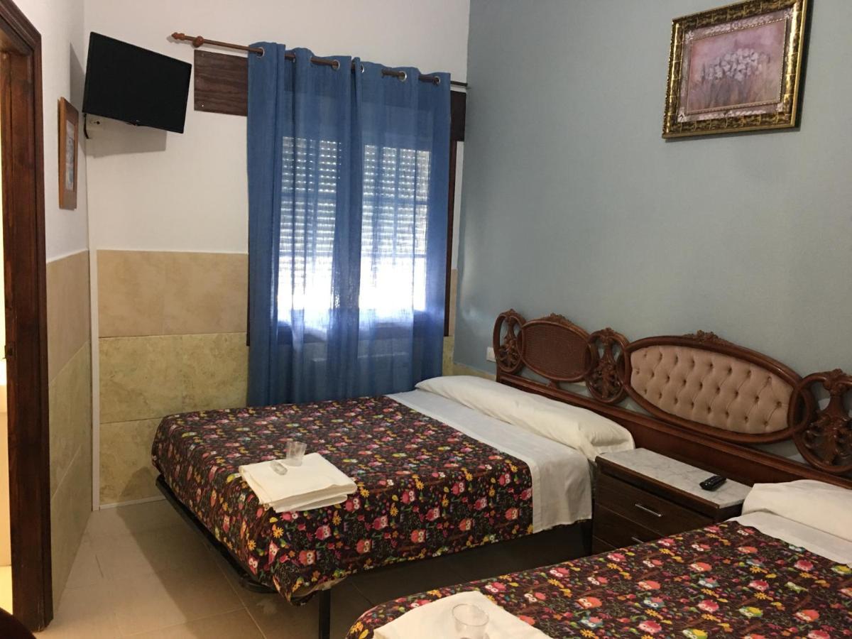 Hostal O Labrador Ξενοδοχείο O Hospital Εξωτερικό φωτογραφία